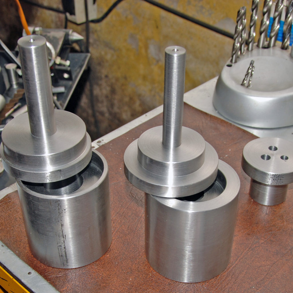 Torno Paralelo - Medida: 1000 x 360 mm (largo x volteo)